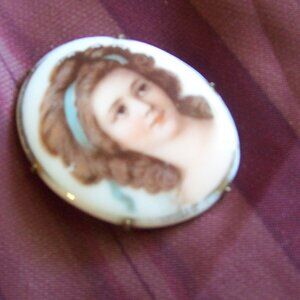 Vintage Porcelain Lady Brooch Pin